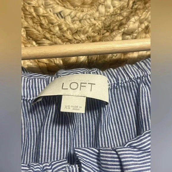 Loft Women's Cold Shoulder Blouse, Floral Embroidery on Sleeves, Size XS - Picture 3 of 10